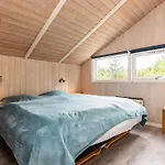 Casa de Férias 4 Star Holiday Home In Lokken