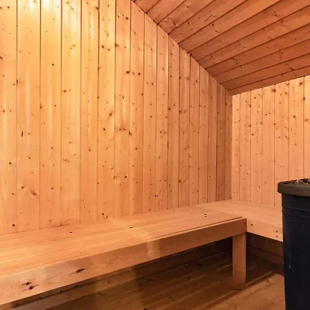 9 Person In L Kken Holiday home *
